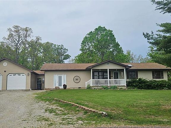 5th image of 530 County Road 2240