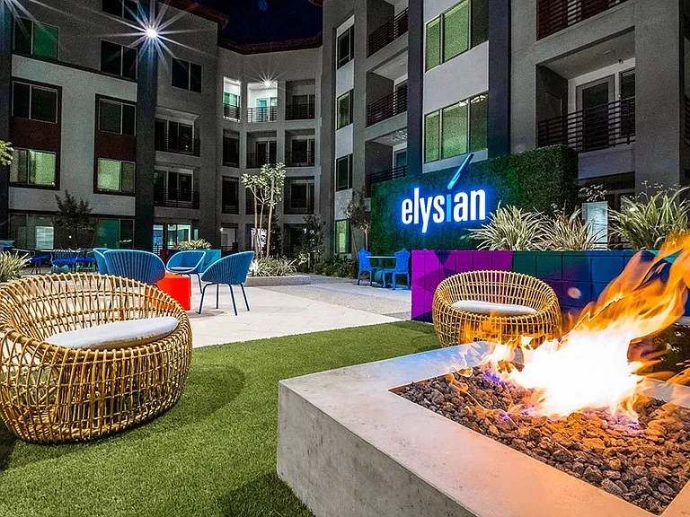 Elysian at the Palms — Photo 30