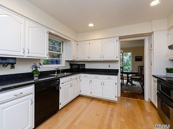 5th image of 25 Cypress Ave