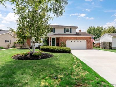220 Red Oak Dr, Williamsville, NY, 14221