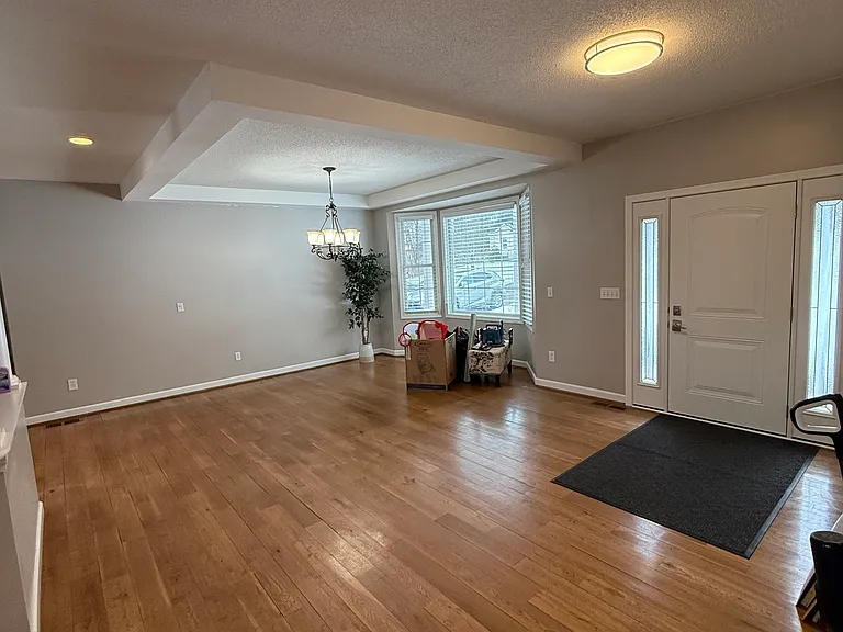104 Valley View Rd — Photo 8