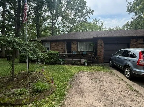 1306 S 9th Ave, Beech Grove, IN 46107