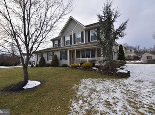 100 Holly Ct, Mullica Hill, NJ 08062