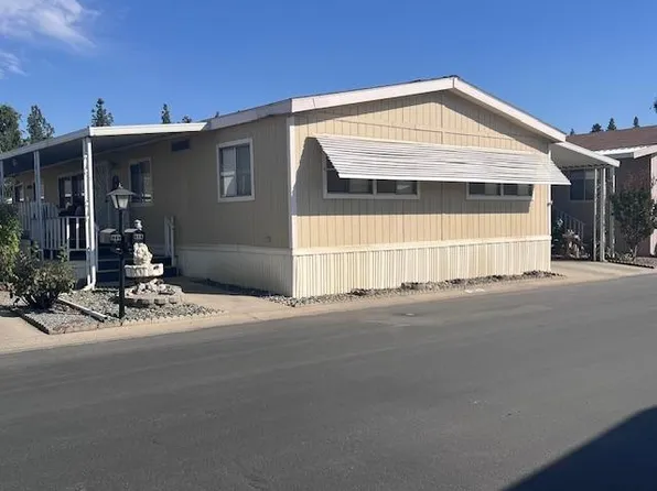 1001 Sylmar Ave Space 123, Clovis, CA 93612