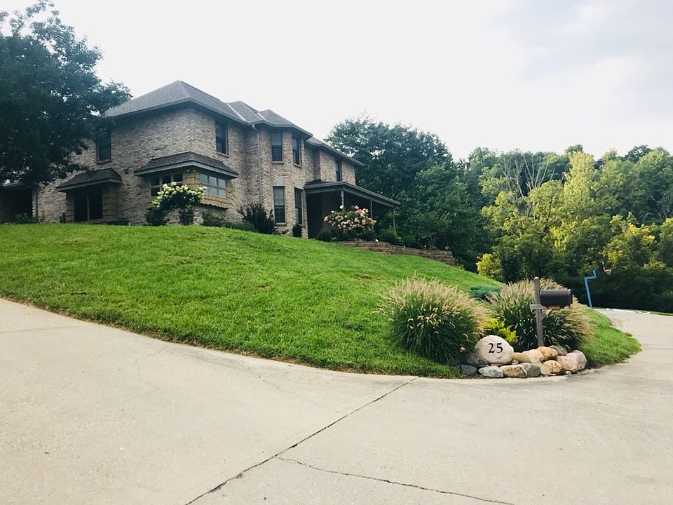 2nd image of 25 Watch Point Dr