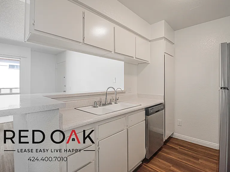 10346 Commerce Ave #6 — Photo 14