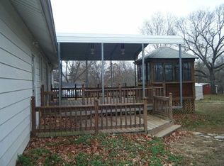 709 W Ohio St, Clinton, MO 64735