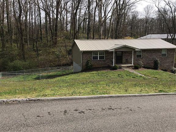 3rd image of 120 Larry Dr