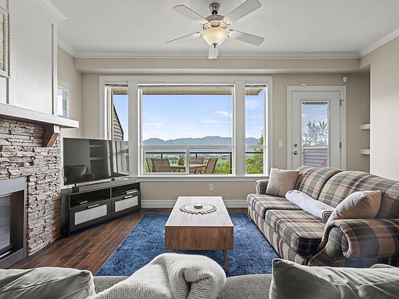 5th image of 6026 Lindeman St #8