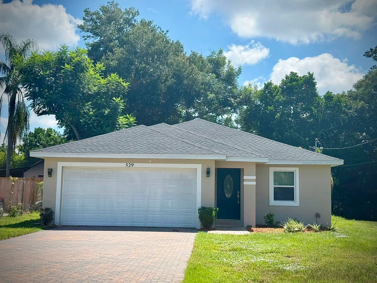 3 bed, 1604 sqft, $2,500 — Photo 1