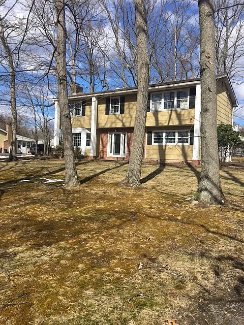 2006 Linwood Dr photo 1
