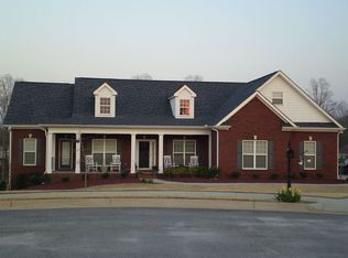 537 Arrowhead Dr, McDonough, GA 30252