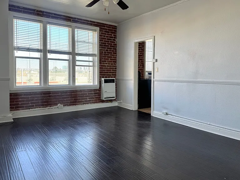 St. Charles Studio Apartments — Photo 17