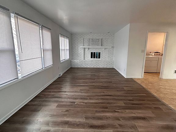 4th image of 7609 E 109th Ter