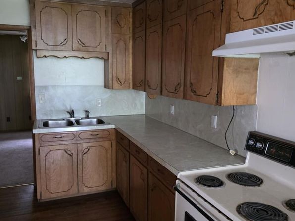 701 Farnam St #1