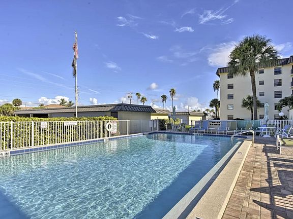 2nd image of 4570 Ocean Beach Blvd APT 49