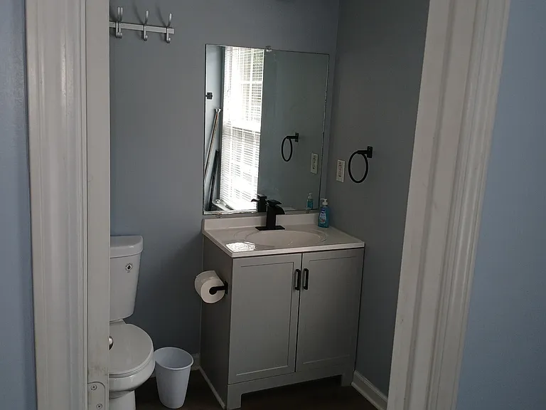 614 Providence Pl SW — Photo 2