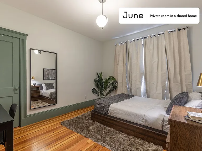 1680 Commonwealth Ave #B — Photo 1