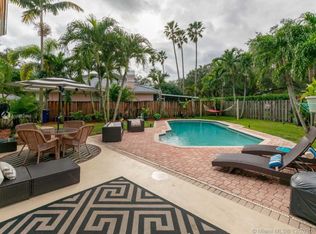 2930 San Jose Ave, Cooper City, FL 33026