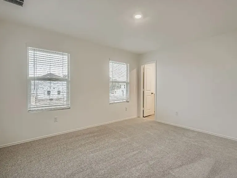 321 Keefer — Photo 10