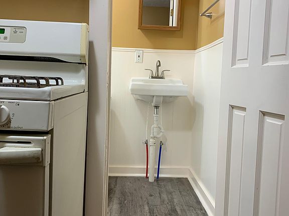 4th image of 4822 E Michigan St Unit 4