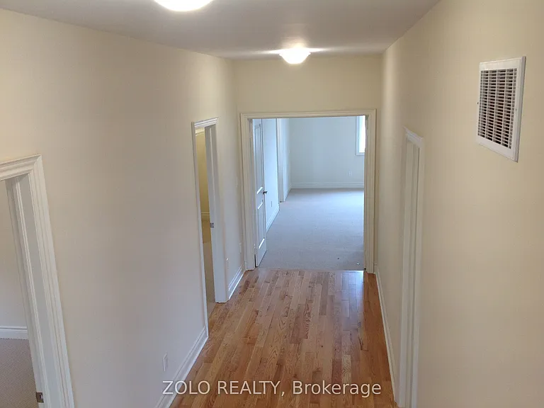 64 Cayton Cres — Photo 16