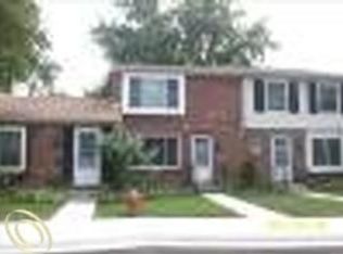 34499 Lytle St, Farmington Hills, MI 48335