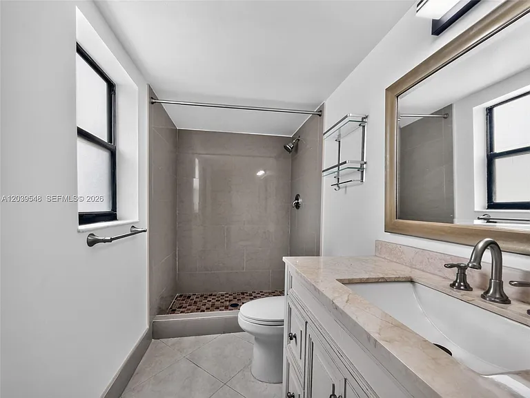 11358 Taft St #11358 — Photo 19