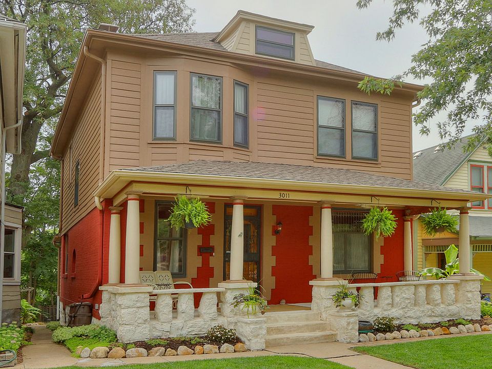 1st image of 3011 Oak St