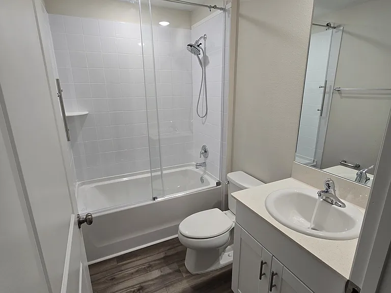 1728 Vanilla St — Photo 24