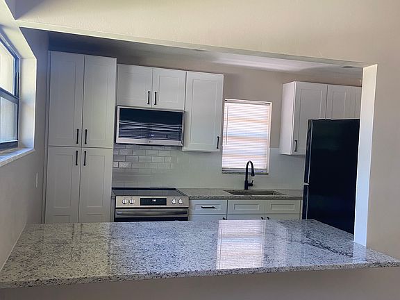 4th image of 4603 S Shamrock Rd