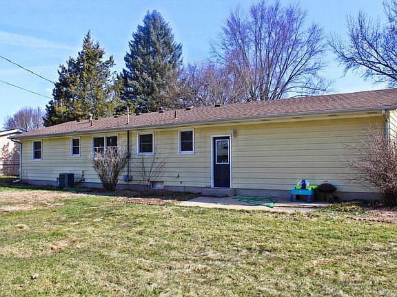2nd image of 3618 Diamond Dr