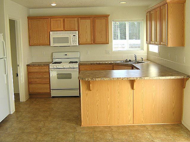 2nd image of 1157 Country Ln