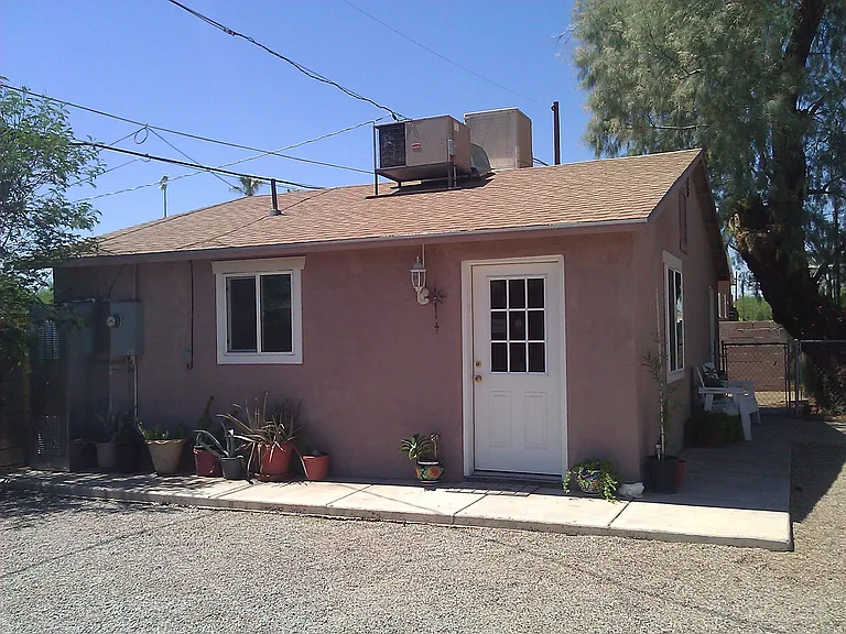 1317 E Diamond St #B — Photo 1