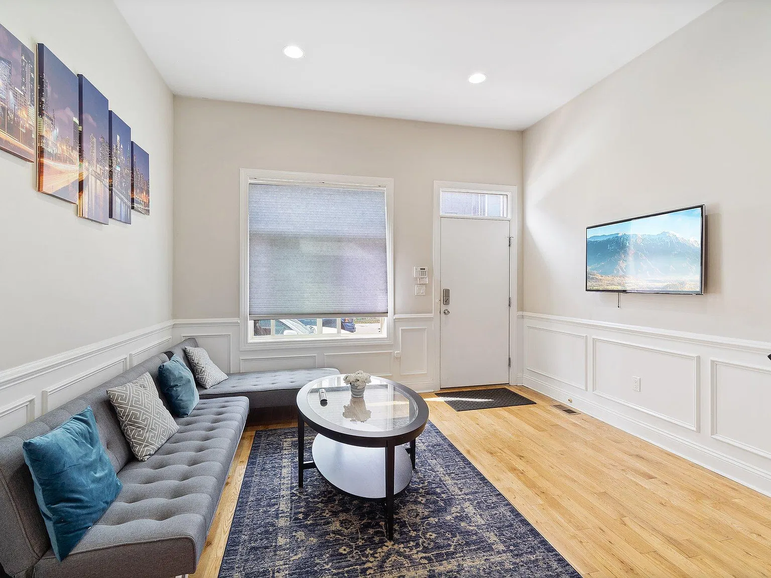 2701 Oakford St — Photo 2
