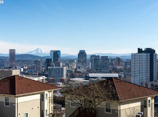 303 NW Uptown Ter APT 2B, Portland, OR 97210
