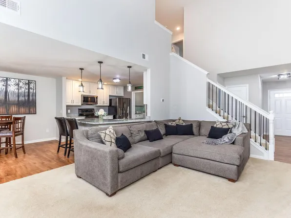 81 Lakes At Cheshire Dr, Delaware, OH 43015