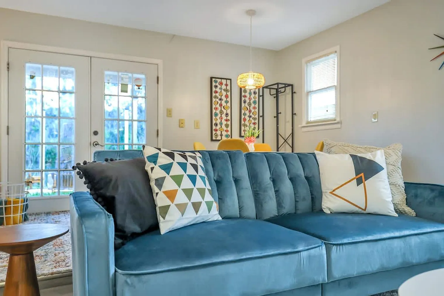 4 bed, 4.0 bath, 1797 sqft, $7,549 — Photo 3