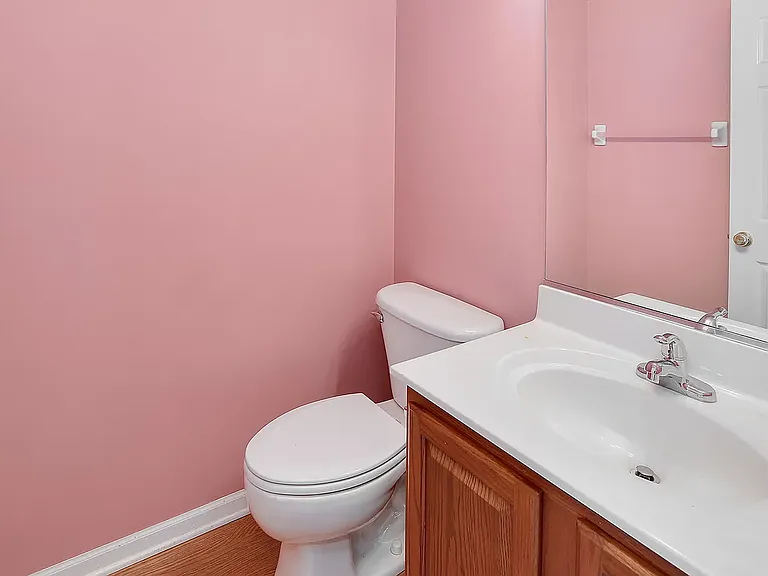 2392 Oakfield Ct — Photo 7