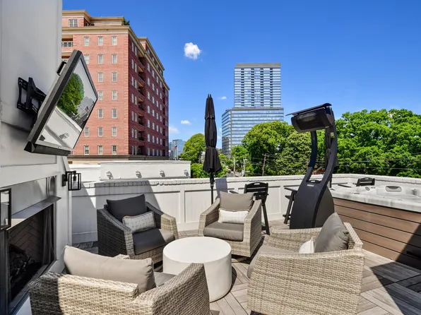 3645 Connor Ct, Atlanta, GA 30319