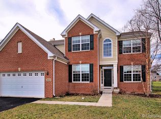 2032 Lucca Ct, Elgin, IL 60123