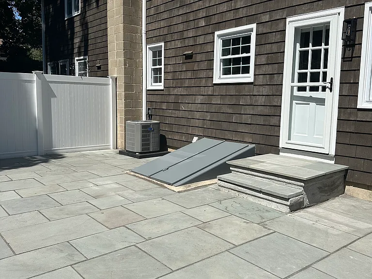 135 Millport Ave — Photo 11