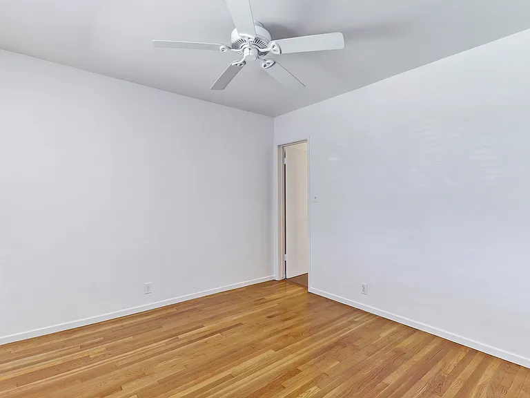 3021 Rhodelia Ave — Photo 25