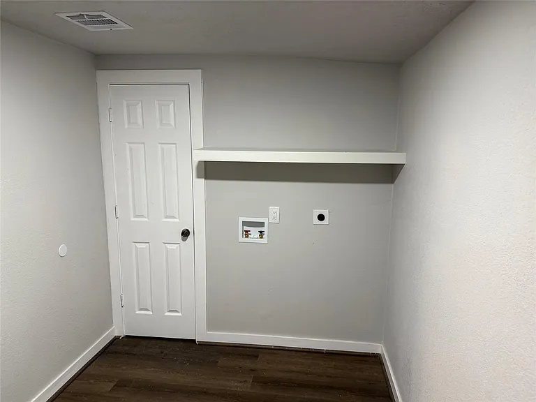 4103 Delhi St — Photo 26
