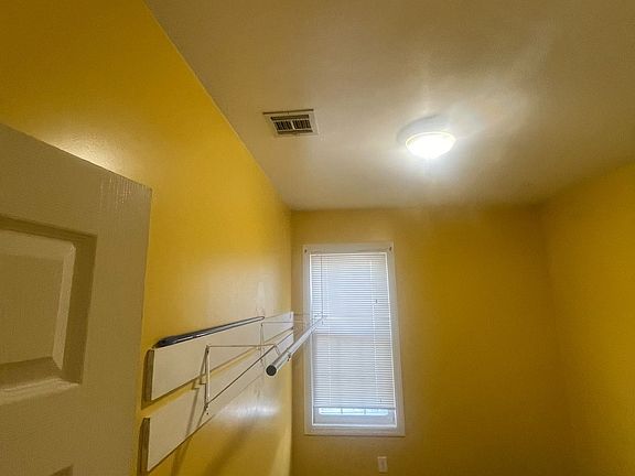 5th image of 112 4th Ave #2B