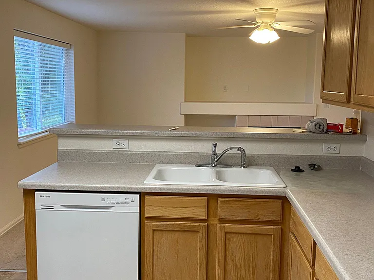 2237 Santa Fe Dr — Photo 5