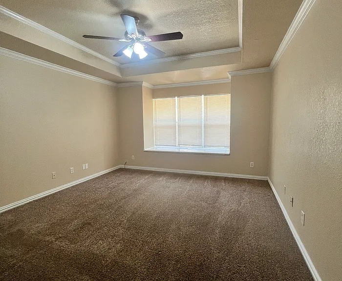 611 Linda Dr — Photo 6