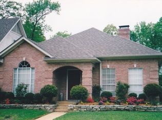 1211 Shannon Ln, Longview, TX 75604