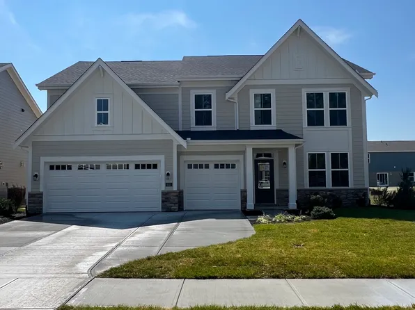 9551 Hemingway Dr, Indianapolis, IN 46239