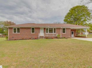 8 Salem Ct, Greenville, SC 29617